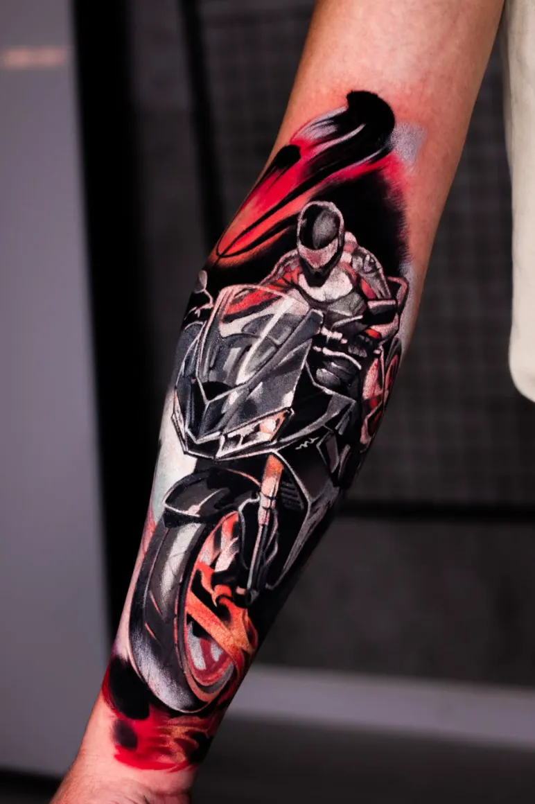 Tatuaż „MOTOCYKL”, tatuażysta: Leszek